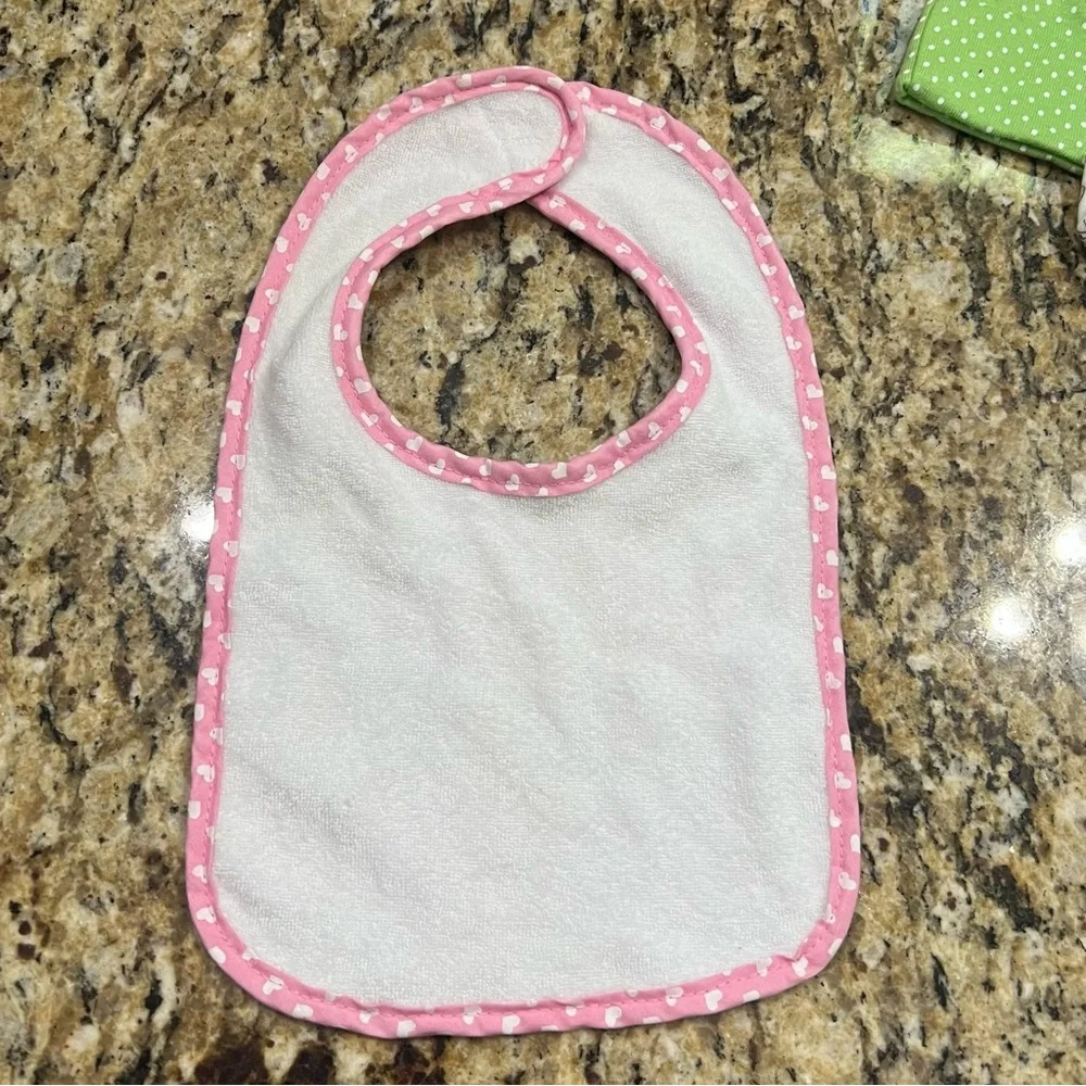 🦄$1 add on item🦄 Boutique | white/pink heart trim terry cloth bib